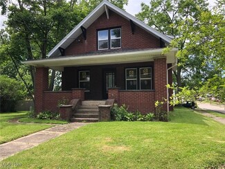 161 Woodside Ave NE, North Canton, OH 44720