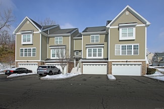 15 Bristol Terrace Unit 15, Danbury, CT 06810