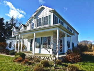 13761 Meadowview Dr, Chelsea, MI 48118