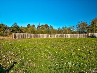 104 Dana St Unit A, Fort Bragg, CA 95437