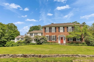 160 Old Stagecoach Rd, Bennington, NH 03442