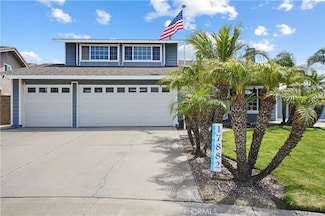 17882 Hallcroft Ln, Huntington Beach, CA 92647