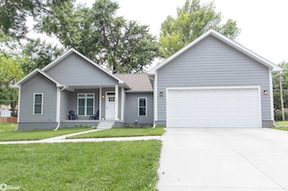 1909 Main St, Hamburg, IA 51640