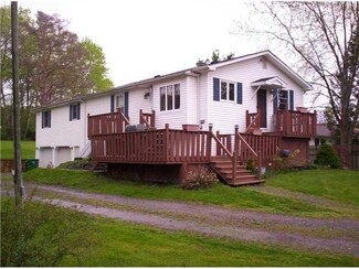 185 Canada St, Holland, NY 14080