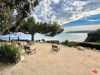 27500 Pacific Coast Hwy, Malibu, CA 90265