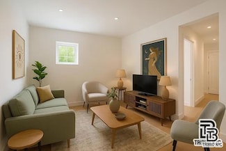 92 Manhattan Ave Unit 2A, Brooklyn, NY 11206