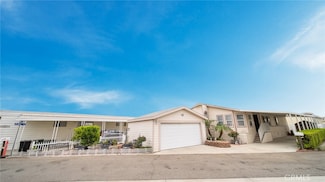 49 Pine Viaduct, Anaheim, CA 92801