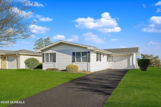 55 Tony Ct, Brick, NJ 08724