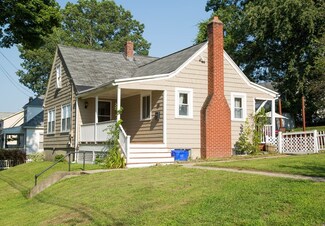 90 Sylvester St, Lawrence, MA 01843