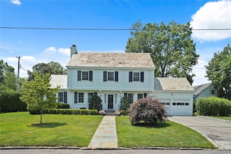 30 Summit St, Eastchester, NY 10709