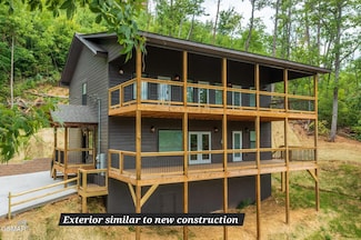 1131 Longview Ct, Gatlinburg, TN 37738
