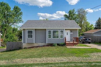 208 Mckinley Ave, Des Moines, IA 50315