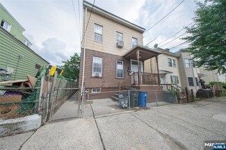 25 N York St, Paterson, NJ 07524