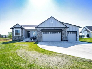 2015 N Clearstone St, Goddard, KS 67052