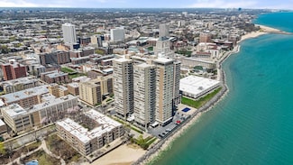6301 N Sheridan Rd Unit 10F, Chicago, IL 60660