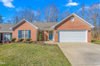 3743 Tartan Ln, Burlington, NC 27215