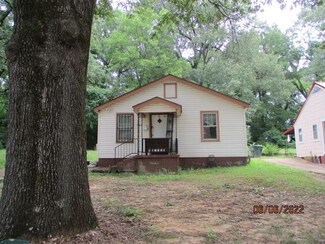 1966 Prospect St, Memphis, TN 38106