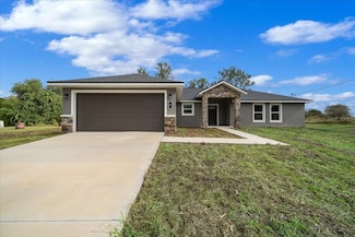 3 Malauka Radial Track, Ocklawaha, FL 32179