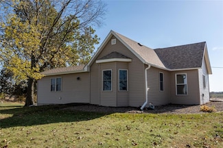 2396 Old Highway 92, Tracy, IA 50256