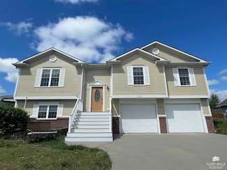 1111 Manor Dr, Chapman, KS 67431