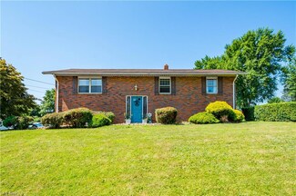 218 May Rd, Follansbee, WV 26037