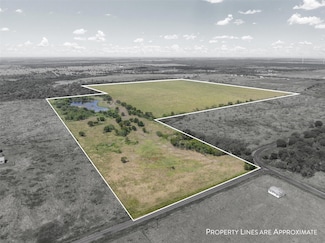 682 W Somers Ln, Axtell, TX 76624