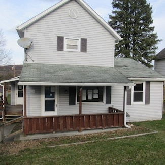 39 2nd St, Cairnbrook, PA 15924