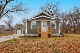 220 Guthrie Ave, Des Moines, IA 50313