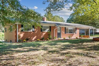 536 S 8th Ave, Maiden, NC 28650