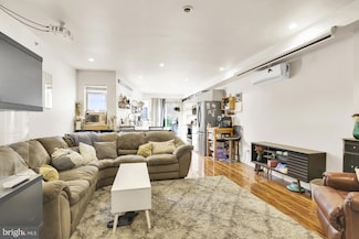 2229 Frankford Ave, Philadelphia, PA 19125