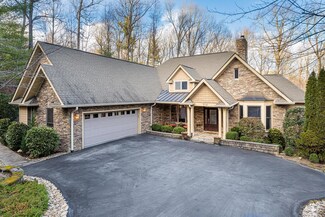300 N Windsong Ln, Flat Rock, NC 28731