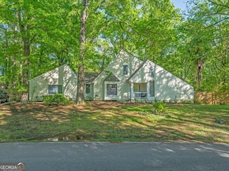 126 Lake Wildwood Dr, MacOn, GA 31220