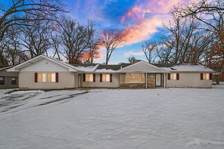 840 E 56th Ave, Merrillville, IN 46410