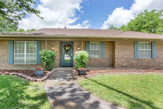 1605 Oakhill Dr, Sherman, TX 75092