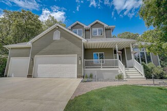 1035 Hawthorne Place N, Monticello, MN 55362