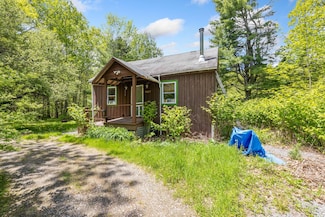 458 Carding MacHine Rd, Bowdoinham, ME 04008