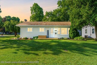 4651 Richard St, Holt, MI 48842