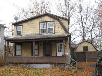 306 Dehart Ave, Endicott, NY 13760
