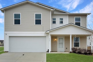 225 Maple Ave, Norwalk, IA 50211