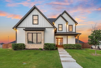 2100 Palafox Dr, Lorena, TX 76655