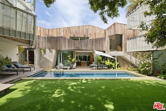 825 Palms Blvd, Venice, CA 90291