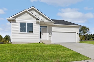 4208 NE 5th St, Bondurant, IA 50035