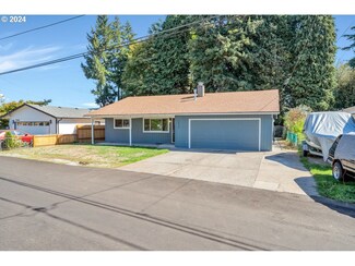 5420 Rinearson Rd, Gladstone, OR 97027