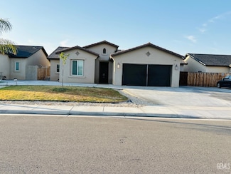 7904 Bristol Spring Ave, Bakersfield, CA 93313