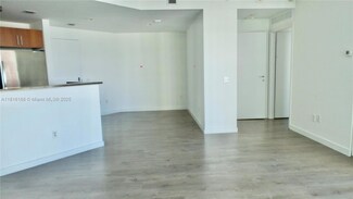 300 S Biscayne Blvd Unit T2705, Miami, FL 33131
