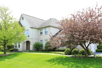 3309 Glenlake Dr, Glenview, IL 60026