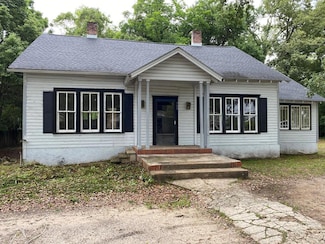 709 E College St, Bainbridge, GA 39819