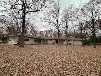 1761 Fairway Dr, Mountain Home, AR 72653