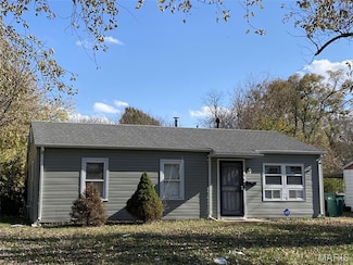 714 Saint Norbert Dr, East Saint Louis, IL 62206