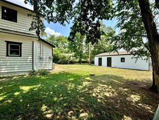 1754 S Ida St, Wichita, KS 67211